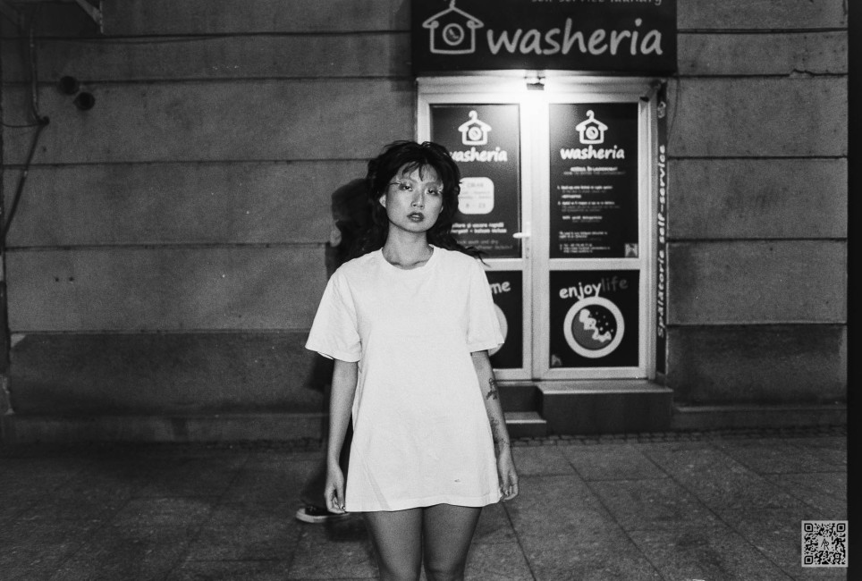 Nguyet Anh - Nightshift